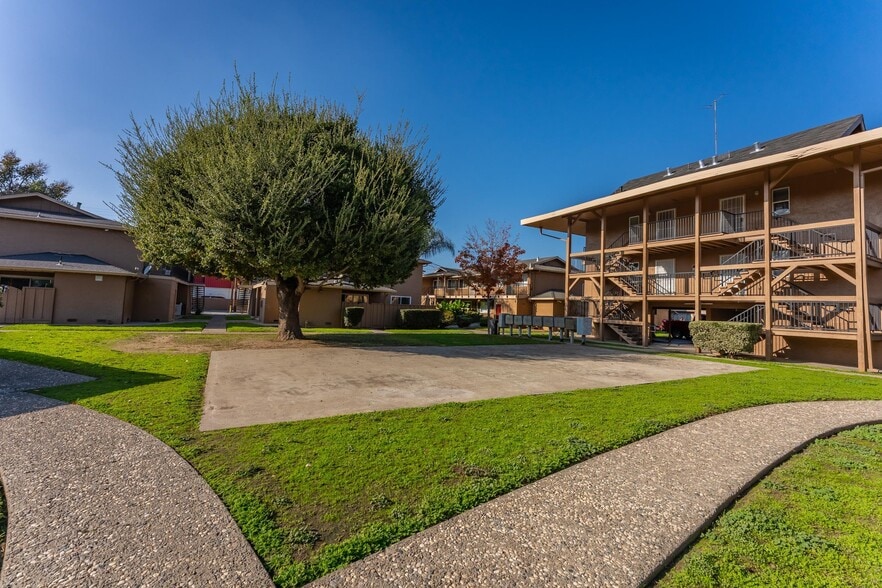 More Photos Of 110 Roundtable Dr, San Jose Apartments For Sale