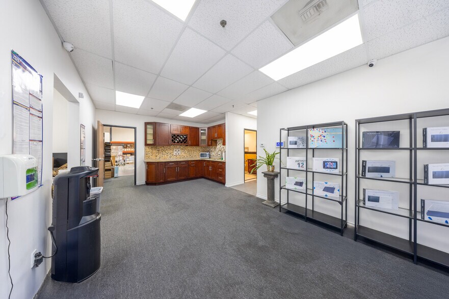 More Photos Of 15350 Fairfield Ranch Rd, Chino Hills Warehouse For Lease
