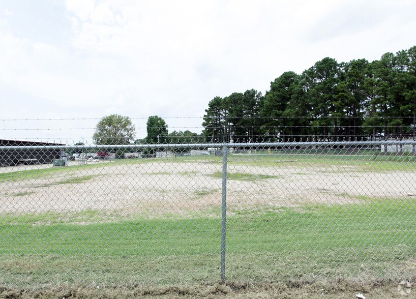More Photos Of 8323 Us Highway 51 N, Millington Land For Lease