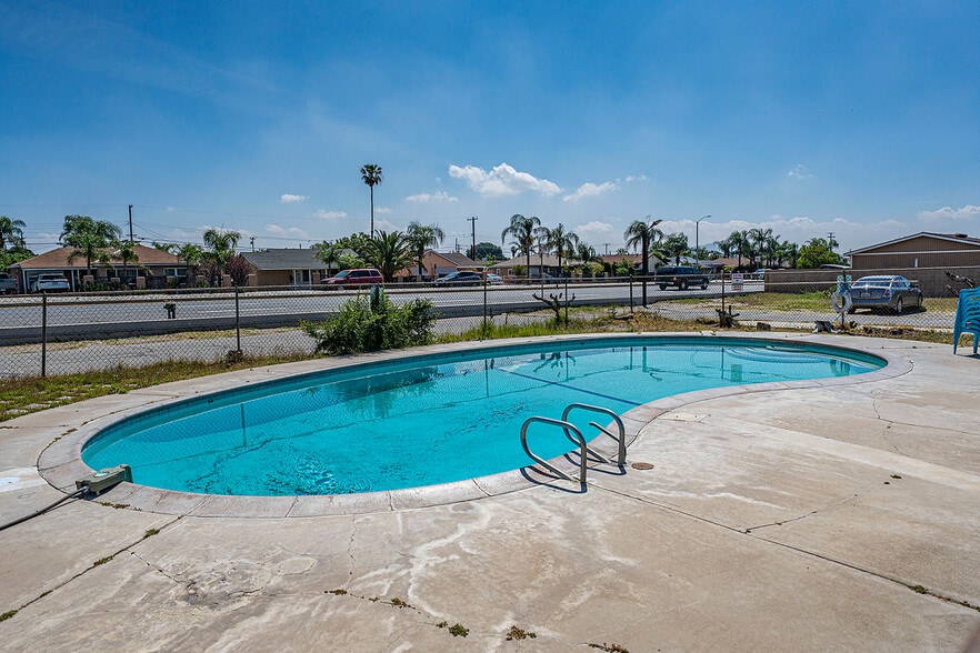More Photos Of 8200 Cherry Ave, Fontana Manufactured Housing Mobile Home Park For Sale