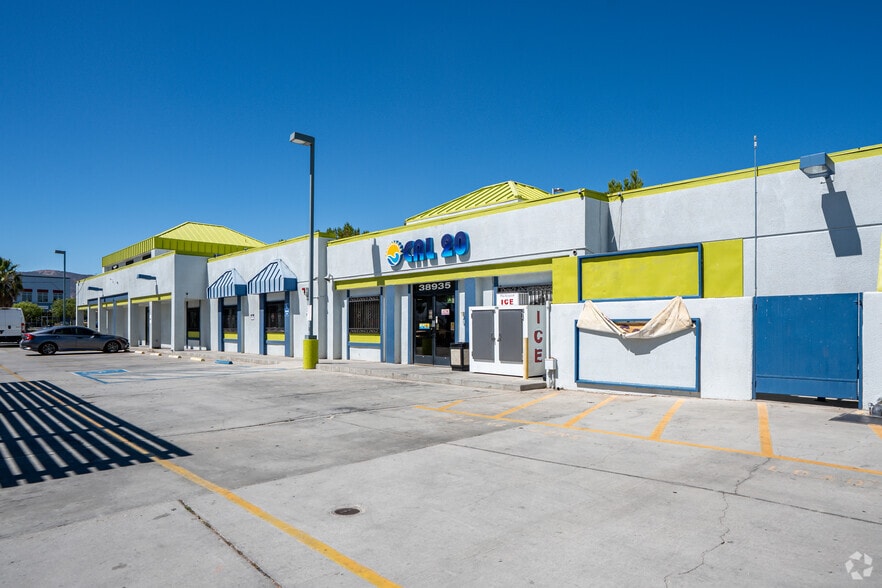 Primary Photo Of 38935 5th St W, Palmdale Auto Repair For Lease