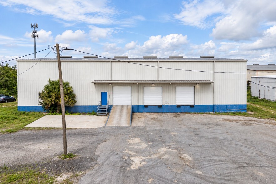 More Photos Of 2101 42nd St NW, Winter Haven Warehouse For Lease
