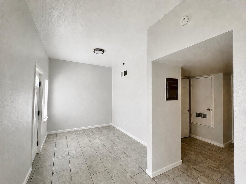 More Photos Of 1926-1930 Bassett Ave, El Paso Apartments For Sale