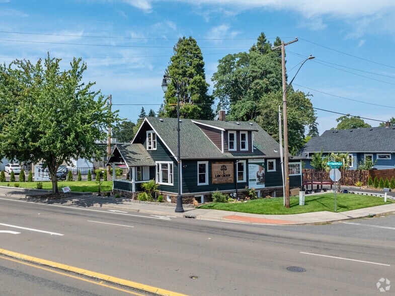 More Photos Of 10910 NE Fourth Plain Blvd, Vancouver Office For Lease