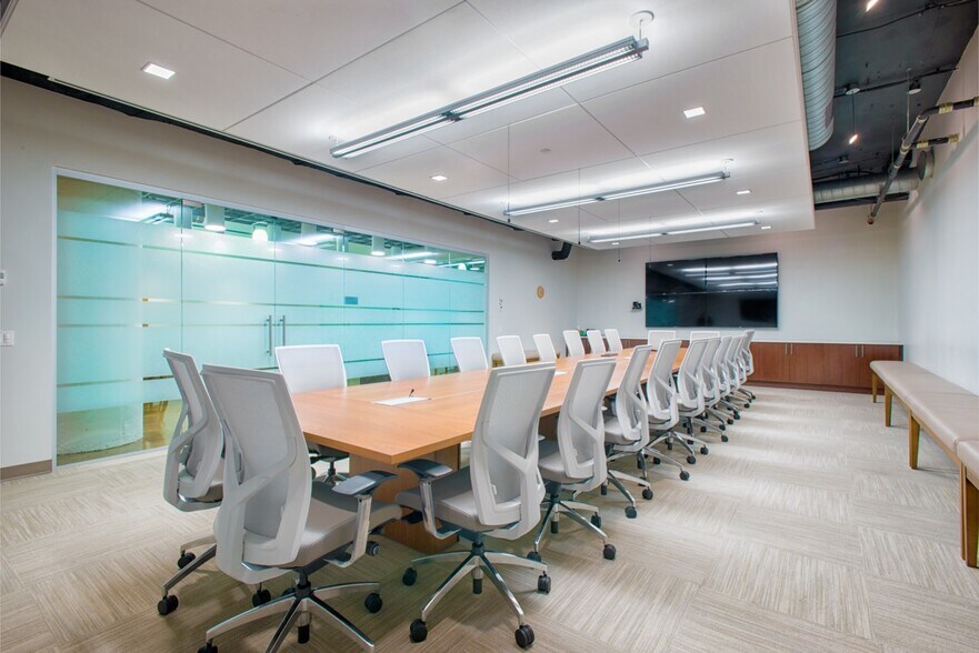 More Photos Of 20 Glover Ave, Norwalk Office For Lease