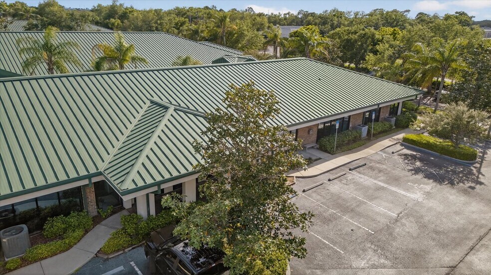 More Photos Of 14141 46th St N, Clearwater Medical For Sale