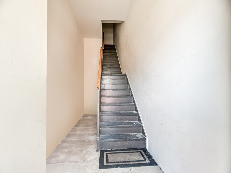 More Photos Of 3827 28th St, Long Island City Storefront Retail Residential For Sale