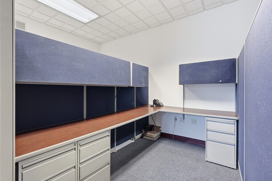 More Photos Of 381 N 9th Ave, Scranton Medical For Sale