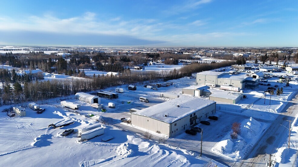More Photos Of 11113 83 Av, Fort Saskatchewan Warehouse For Sale
