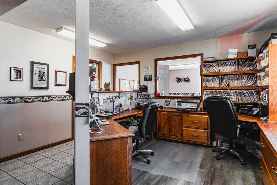 More Photos Of 800 Division St, Parkersburg Medical For Sale