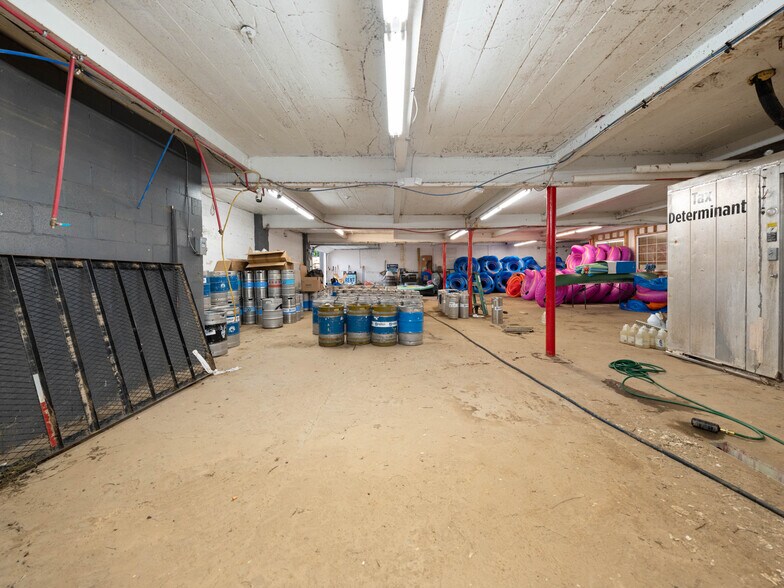 More Photos Of 339 Park St, Canton Restaurant For Sale