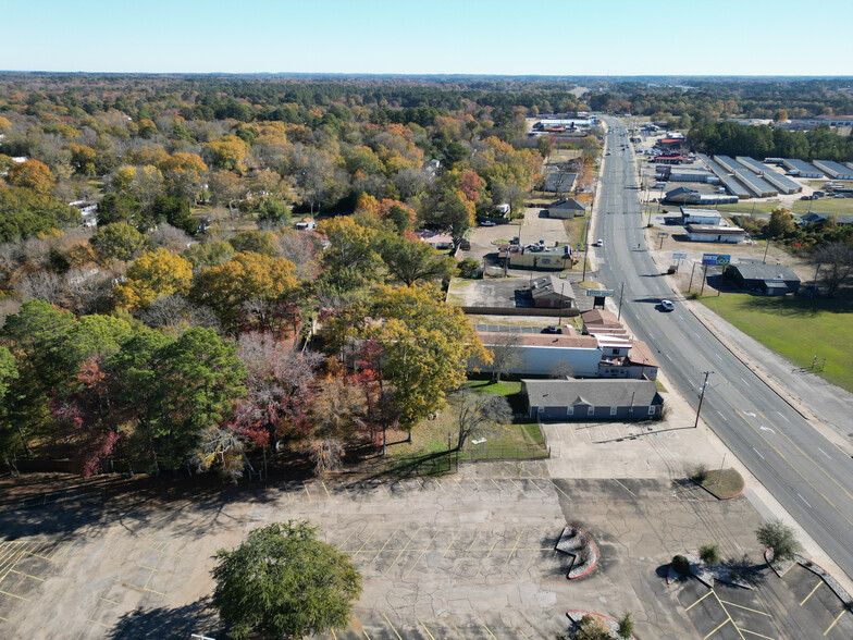 More Photos Of 1505 E Marshall Ave, Longview Medical For Sale