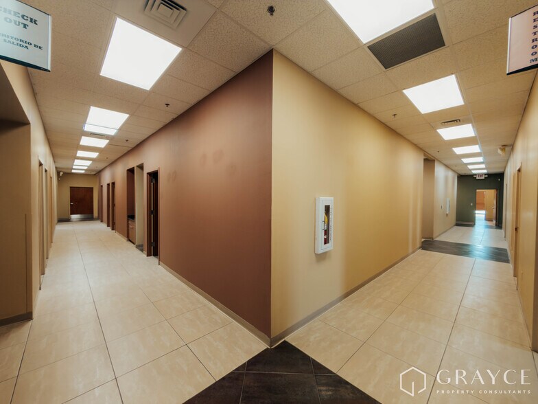 More Photos Of 4301 N Mesa St, El Paso Medical For Lease