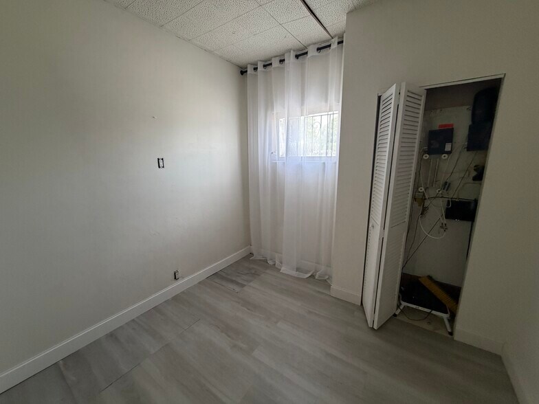 More Photos Of 3901 Henderson Blvd, Tampa Medical For Lease