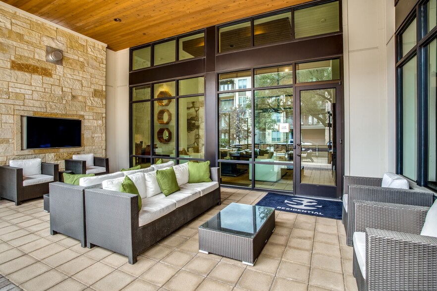 More Photos Of 4646 Amesbury Dr, Dallas Apartments For Lease