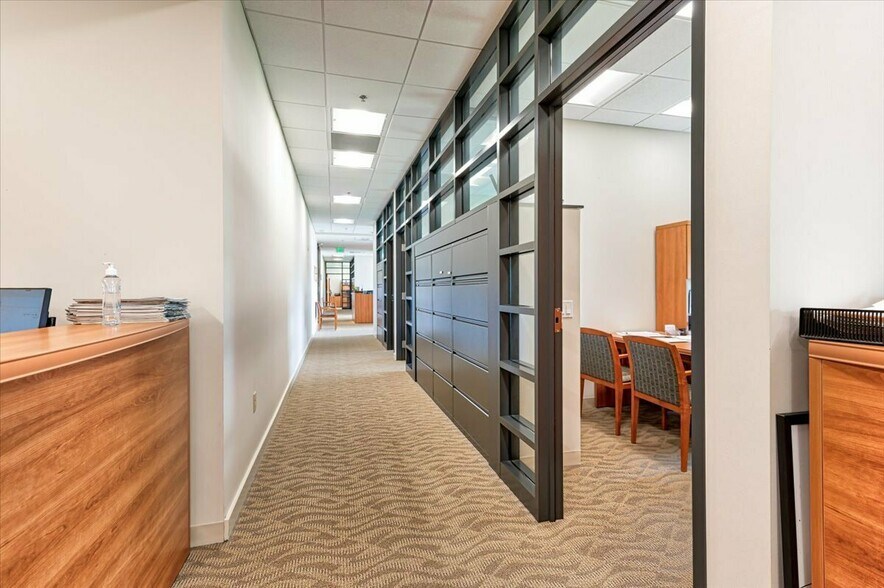 More Photos Of 200 Westgate Cir, Annapolis Office For Lease