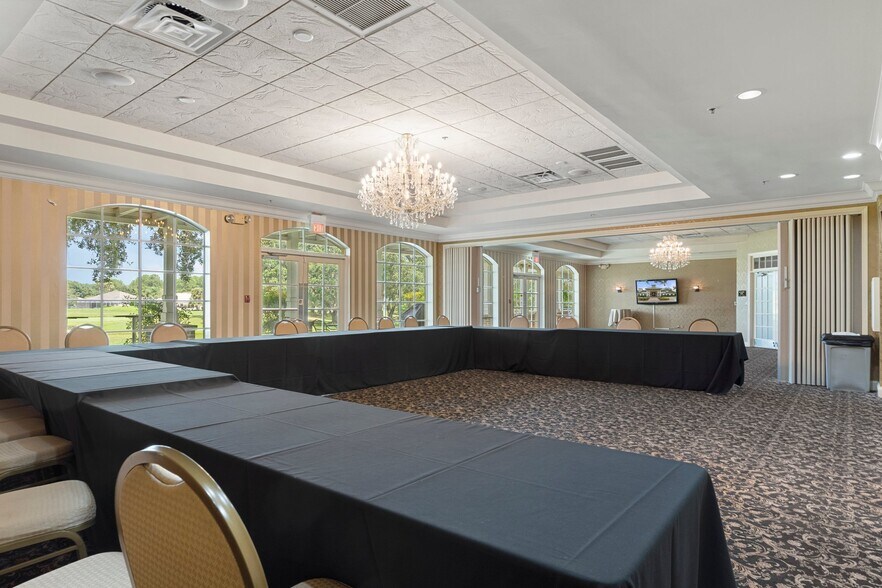 More Photos Of 4550 Golf Club Ln, Spring Hill Golf Course Driving Range For Sale