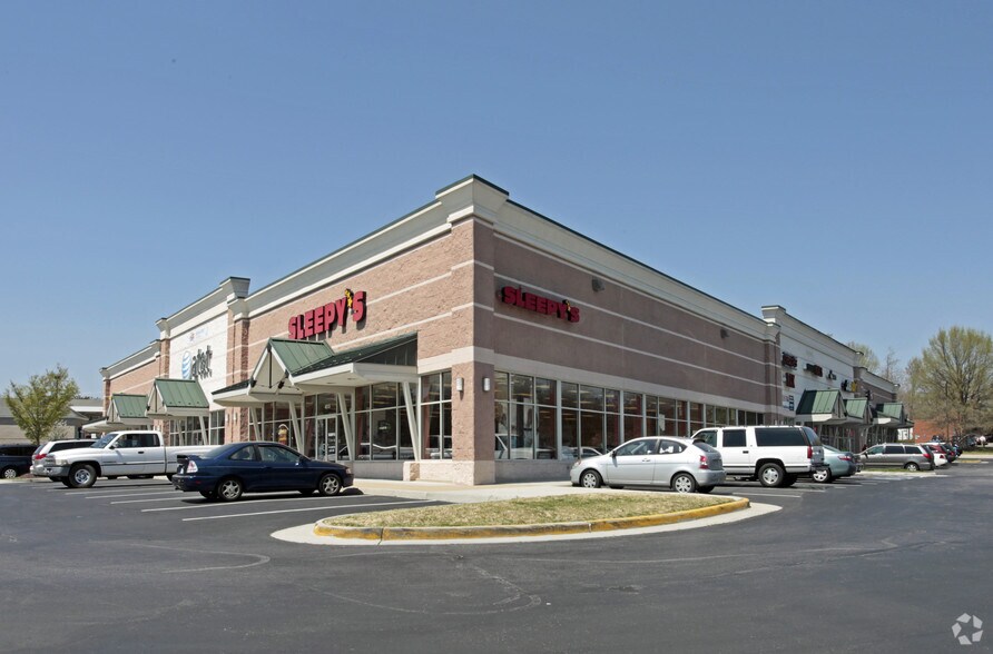 More Photos Of 4501-4541 Commonwealth Center, Midlothian Unknown For Lease