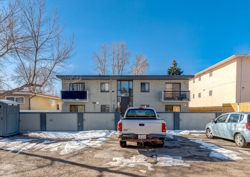 More Photos Of 120 29 Ave, Calgary Apartments For Sale