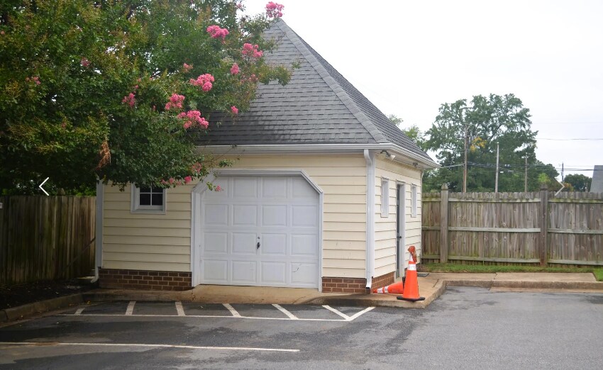 More Photos Of 7309 Hanover Green Dr, Mechanicsville Office For Sale