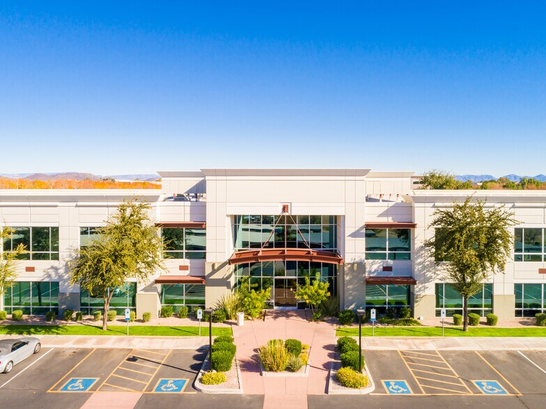 More Photos Of 5701 W Talavi Blvd, Glendale Office For Lease