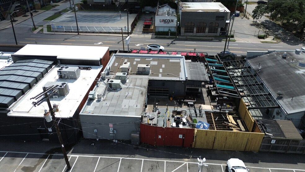 More Photos Of 5110 Washington Ave, Houston Storefront For Lease