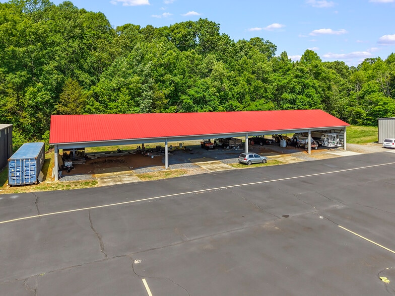 More Photos Of 249 Gilbert Rd, Mocksville Airport For Sale
