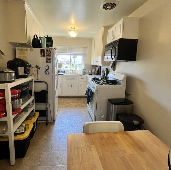 More Photos Of 800 Arbor Rd, Menlo Park Apartments For Sale