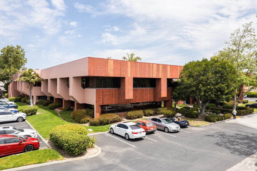 More Photos Of 901-999 W 7th St, Oxnard Medical For Lease