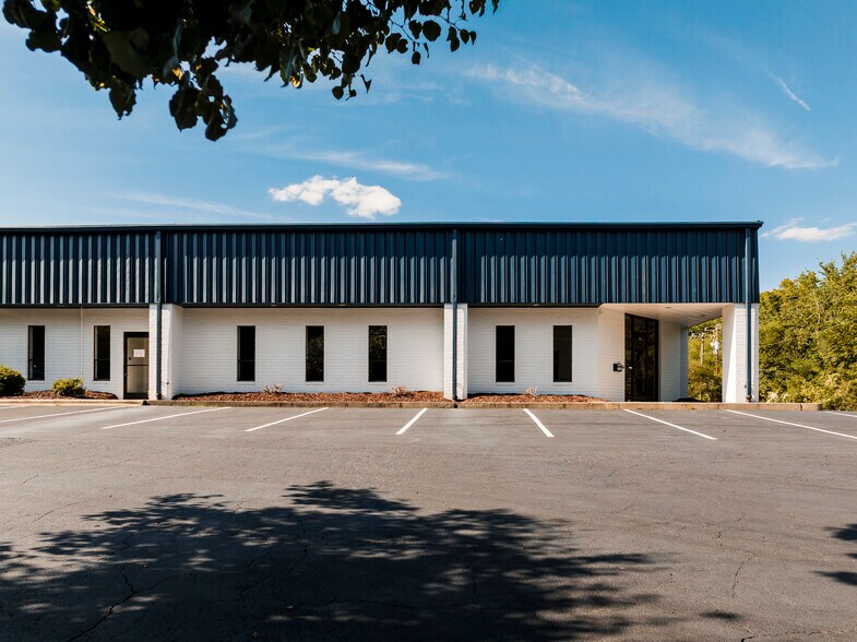 Primary Photo Of 510 Corliss St, Greensboro Light Manufacturing For Lease
