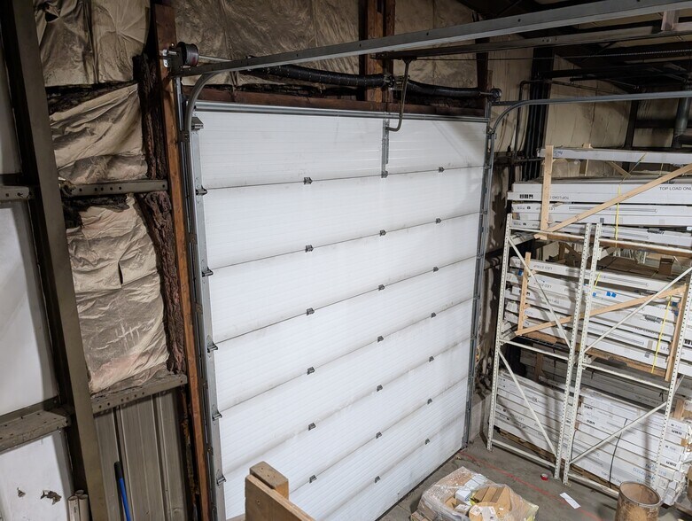 More Photos Of 237 River Rd, Uxbridge Warehouse For Lease