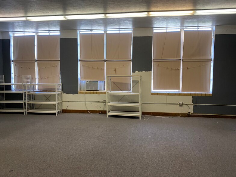 More Photos Of 719 S Fayette St, Washington Court House Flex For Sale