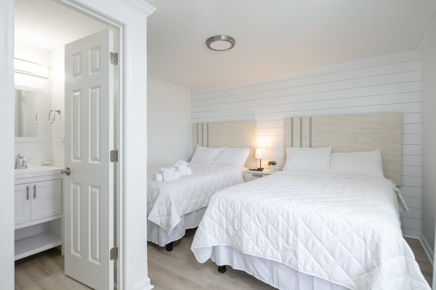 More Photos Of 501 N Ocean Blvd, Myrtle Beach Hotel For Sale