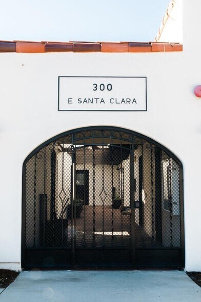 More Photos Of 300 E Santa Clara St, Ventura Medical For Lease