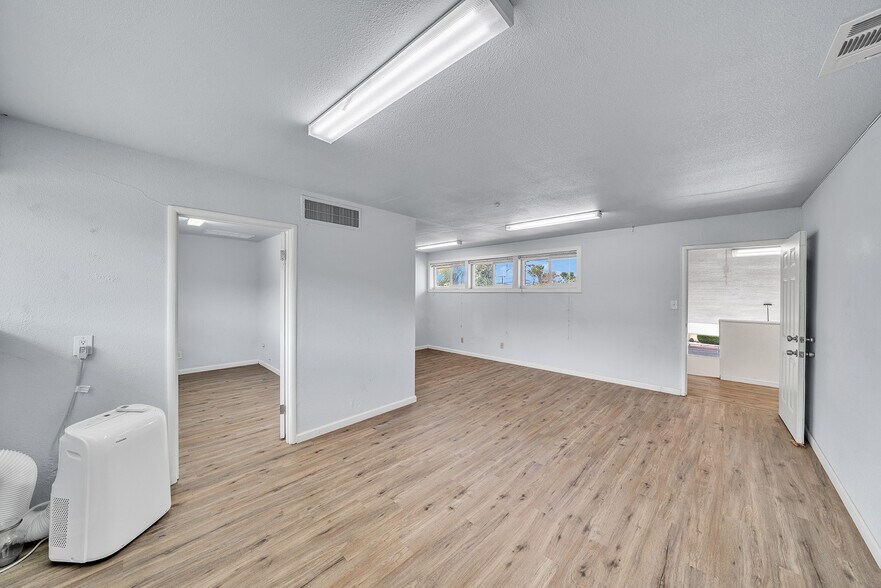 More Photos Of 2820 Broadmoor Ave, Concord Restaurant For Sale