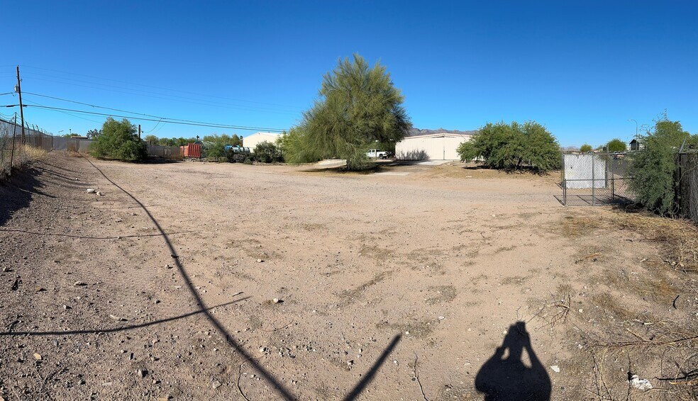 More Photos Of 1474-1544 E 18th Ave, Apache Junction Warehouse For Sale