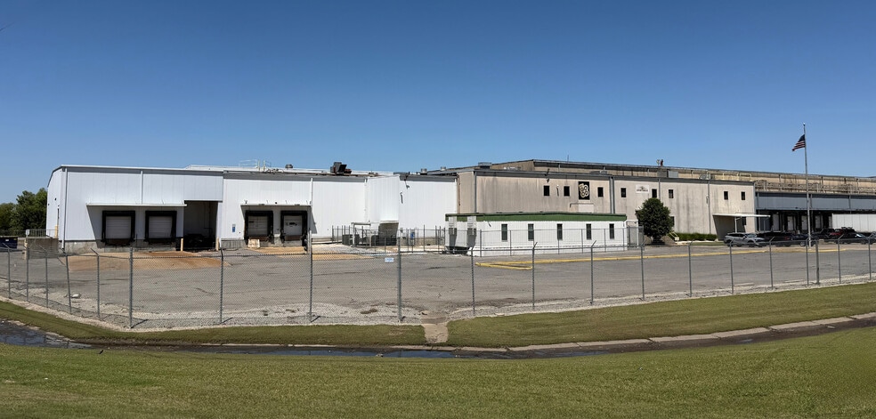 Primary Photo Of 1651 S Airport Rd, West Memphis Refrigeration Cold Storage For Lease