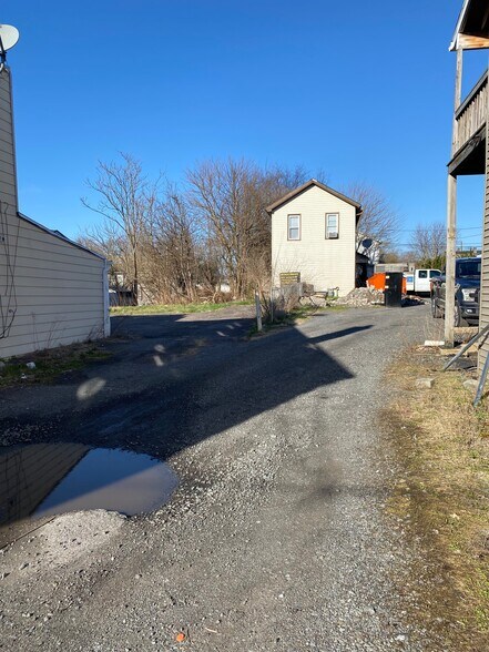 More Photos Of 429-431 Main St, Kingston Storefront Retail Residential For Sale