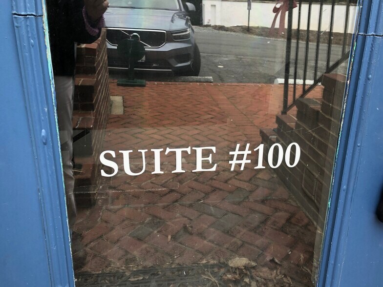 More Photos Of 17 S Madison St, Middleburg Storefront Retail Residential For Sale