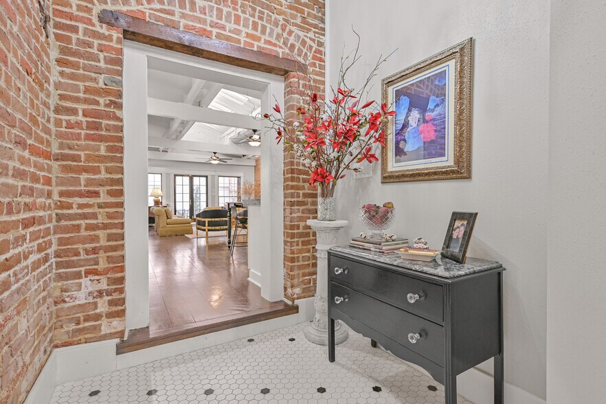 More Photos Of 217 23rd St, Galveston Apartments For Sale