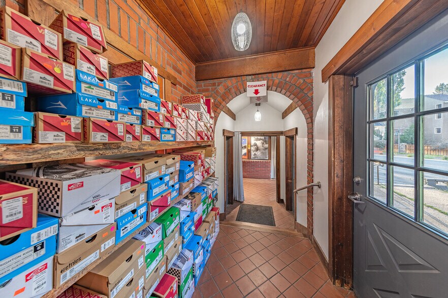 More Photos Of 3542 Lake Tahoe Blvd, South Lake Tahoe Restaurant For Sale