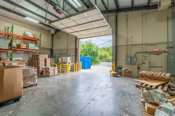 More Photos Of 467 Chestnut St, Nashville General Retail For Sale