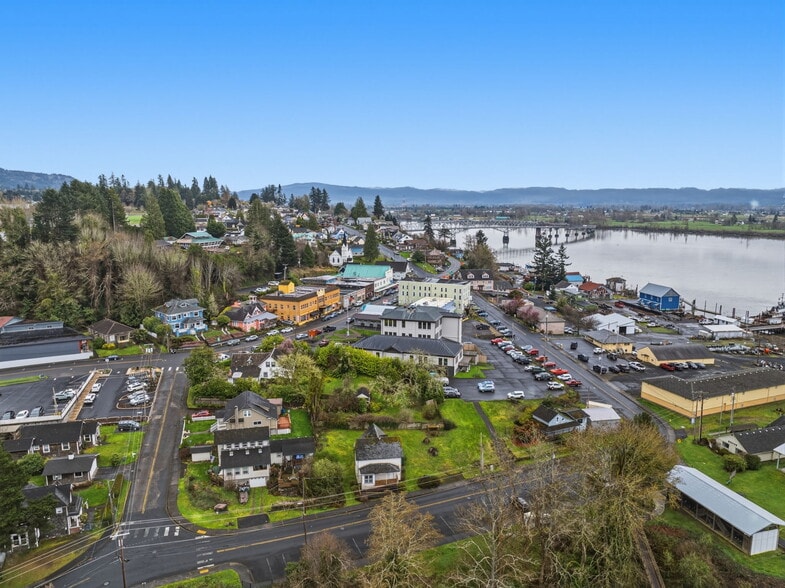 More Photos Of 180 2nd St, Cathlamet Apartments For Sale