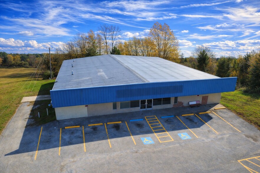 More Photos Of 420 W Main St, Atwood Freestanding For Lease