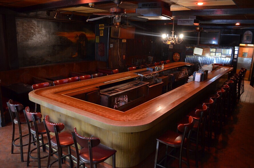 More Photos Of 259-261 S 15th St, Philadelphia Storefront Retail Residential For Sale