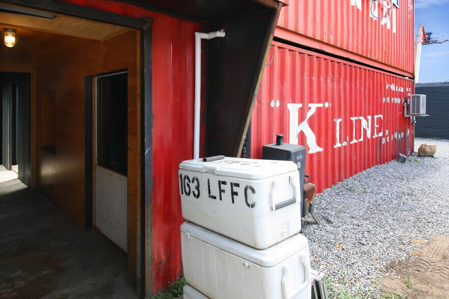 More Photos Of 99 Scott Ave, Brooklyn General Retail For Sale