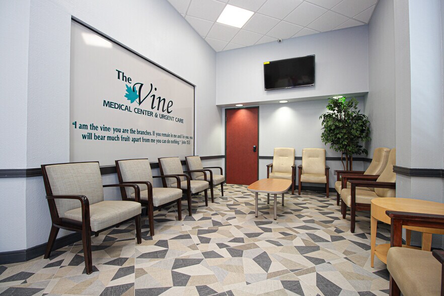 More Photos Of 1661 Eastchase Pkwy, Fort Worth Medical For Lease