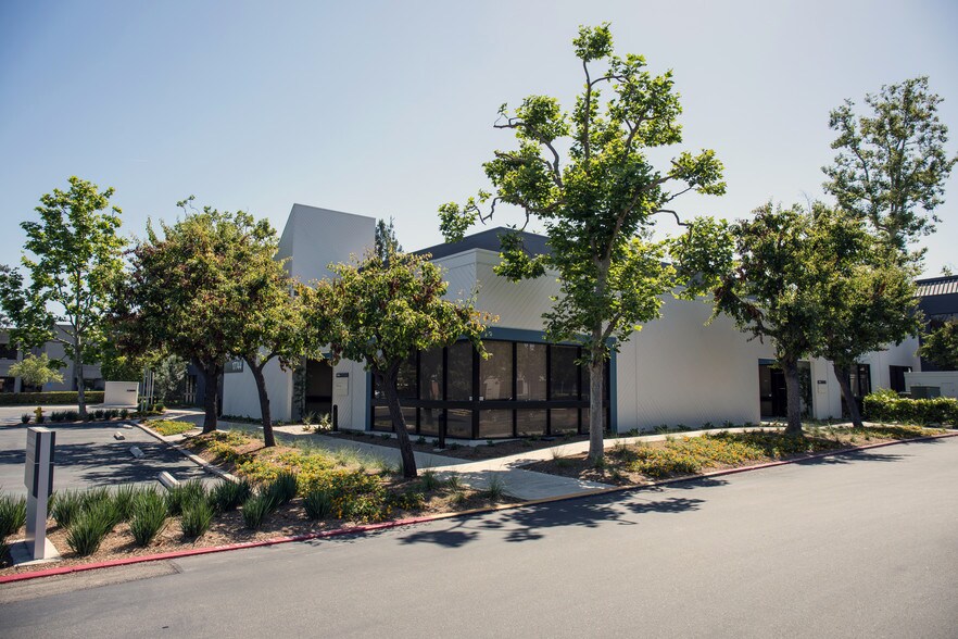 More Photos Of 17752 Sky Park Cir, Irvine Unknown For Lease