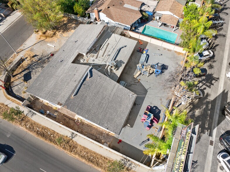 More Photos Of 6000 Ensign Ave, North Hollywood Schools For Sale