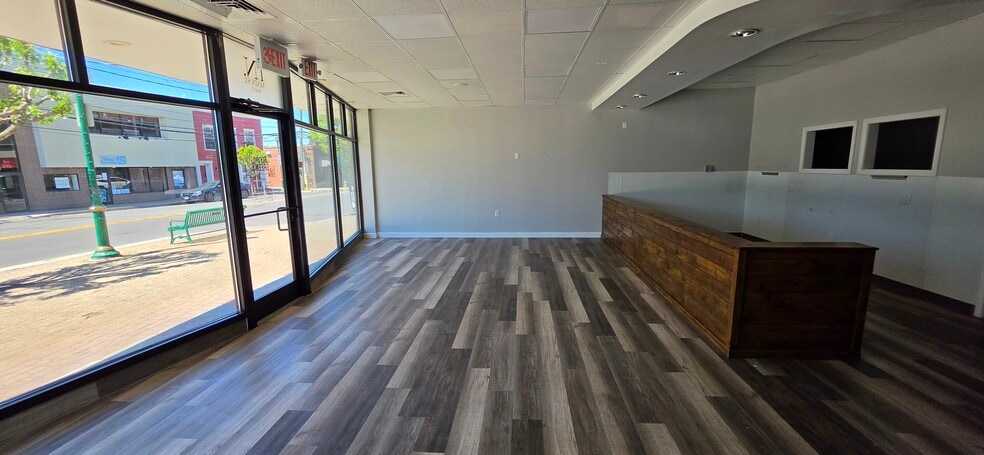 More Photos Of 1-7 N Main St, Southington Storefront Retail Office For Lease